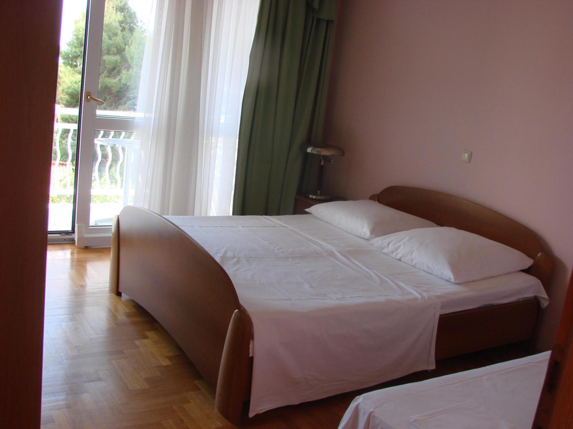 Apartments Happy Island Rab Rab Town Buitenkant foto