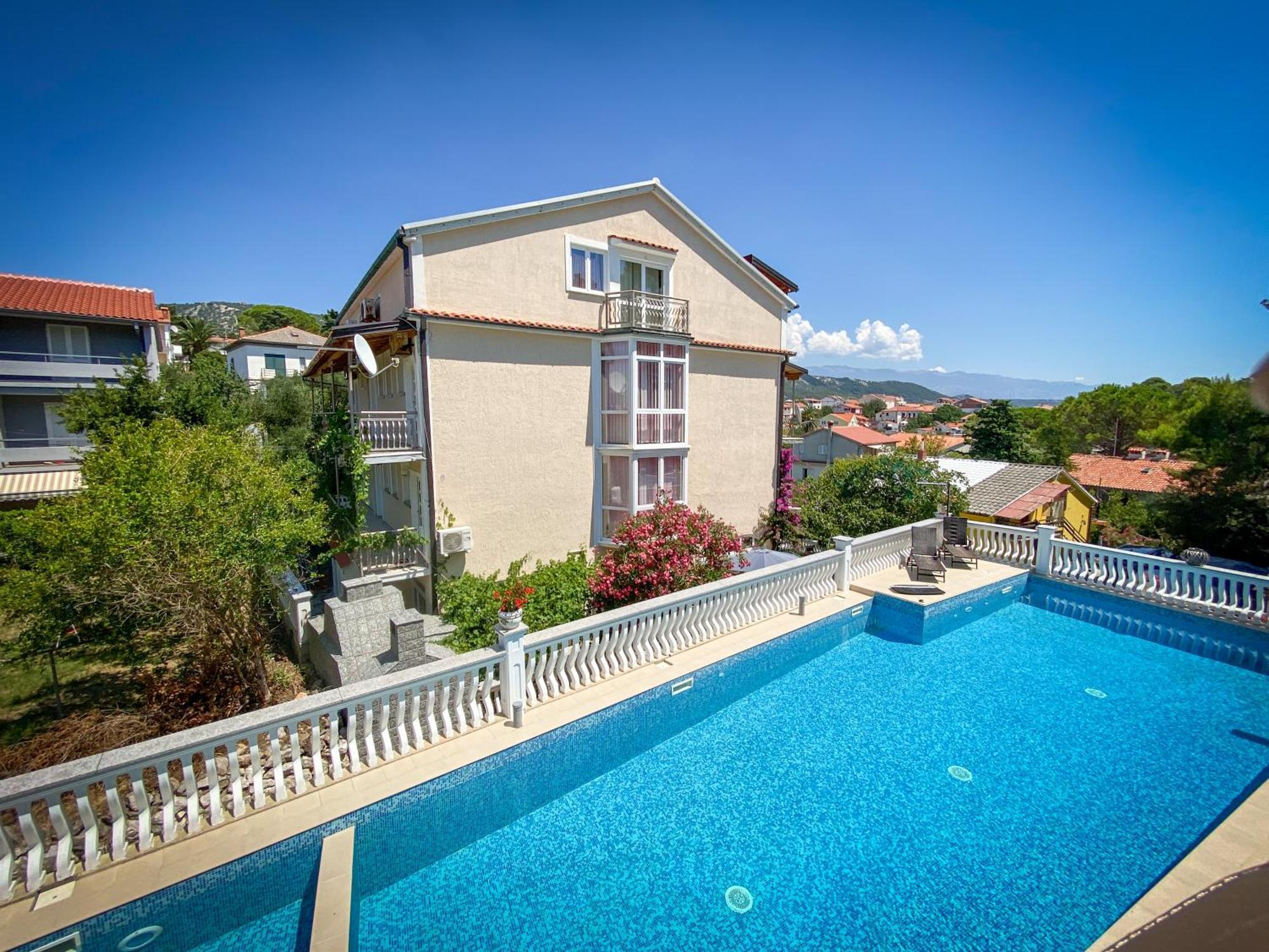 Apartments Happy Island Rab Rab Town Buitenkant foto