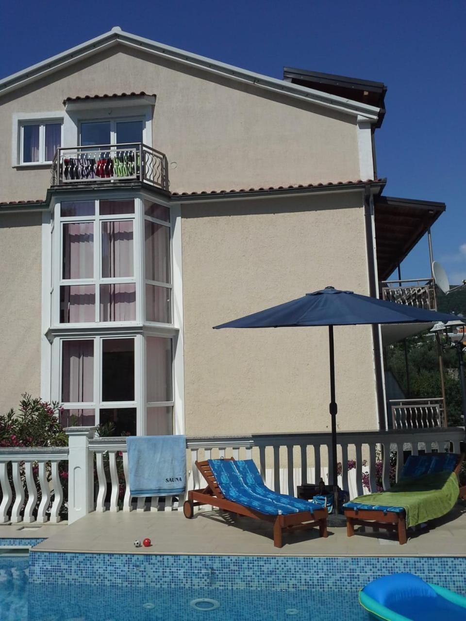 Apartments Happy Island Rab Rab Town Buitenkant foto