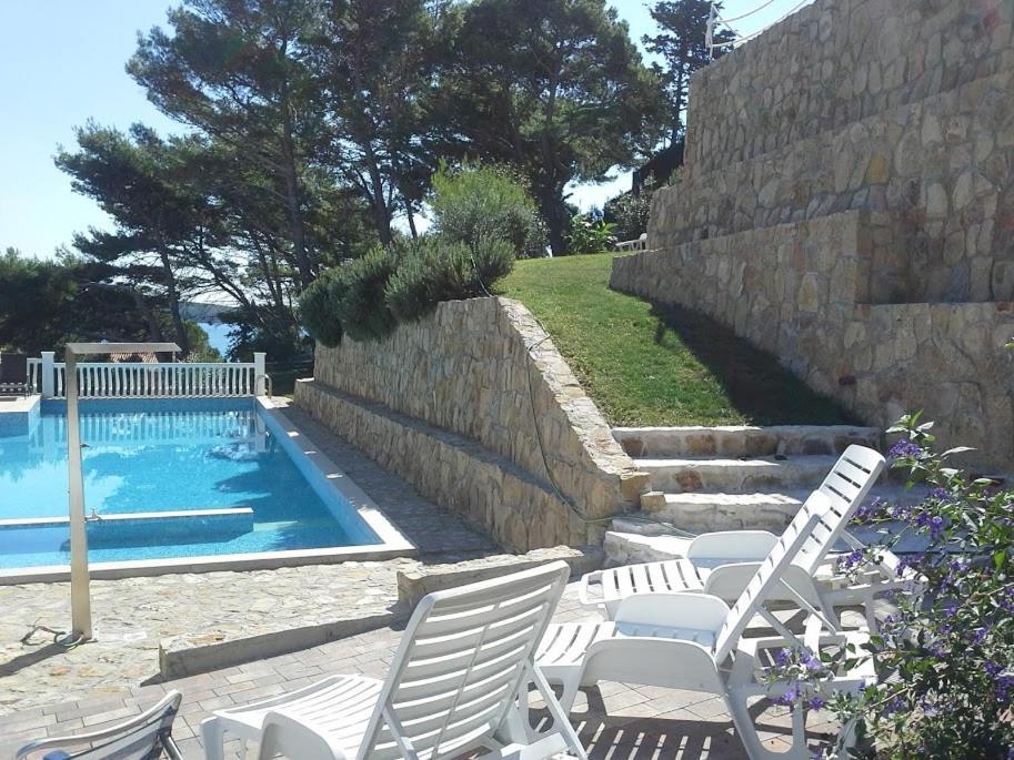 Apartments Happy Island Rab Rab Town Buitenkant foto